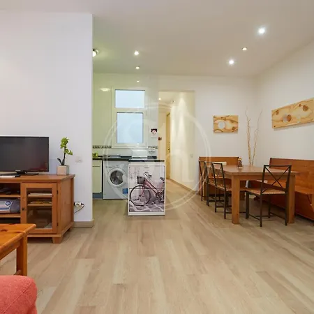 Bonito Apartamento Cerca De Plaza Espana Barcelona Exterior photo